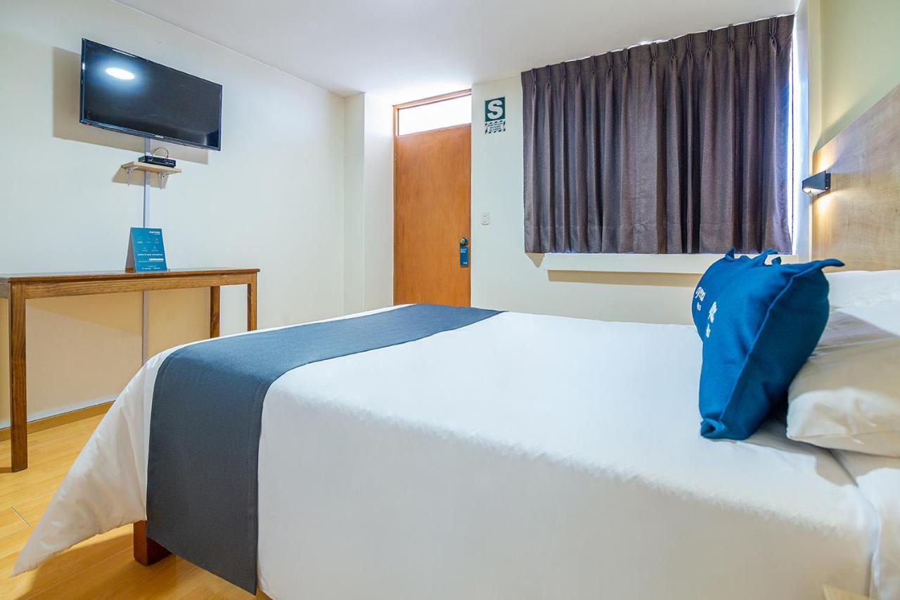 Hotel Mosna อาเรกิปา ภายนอก รูปภาพ