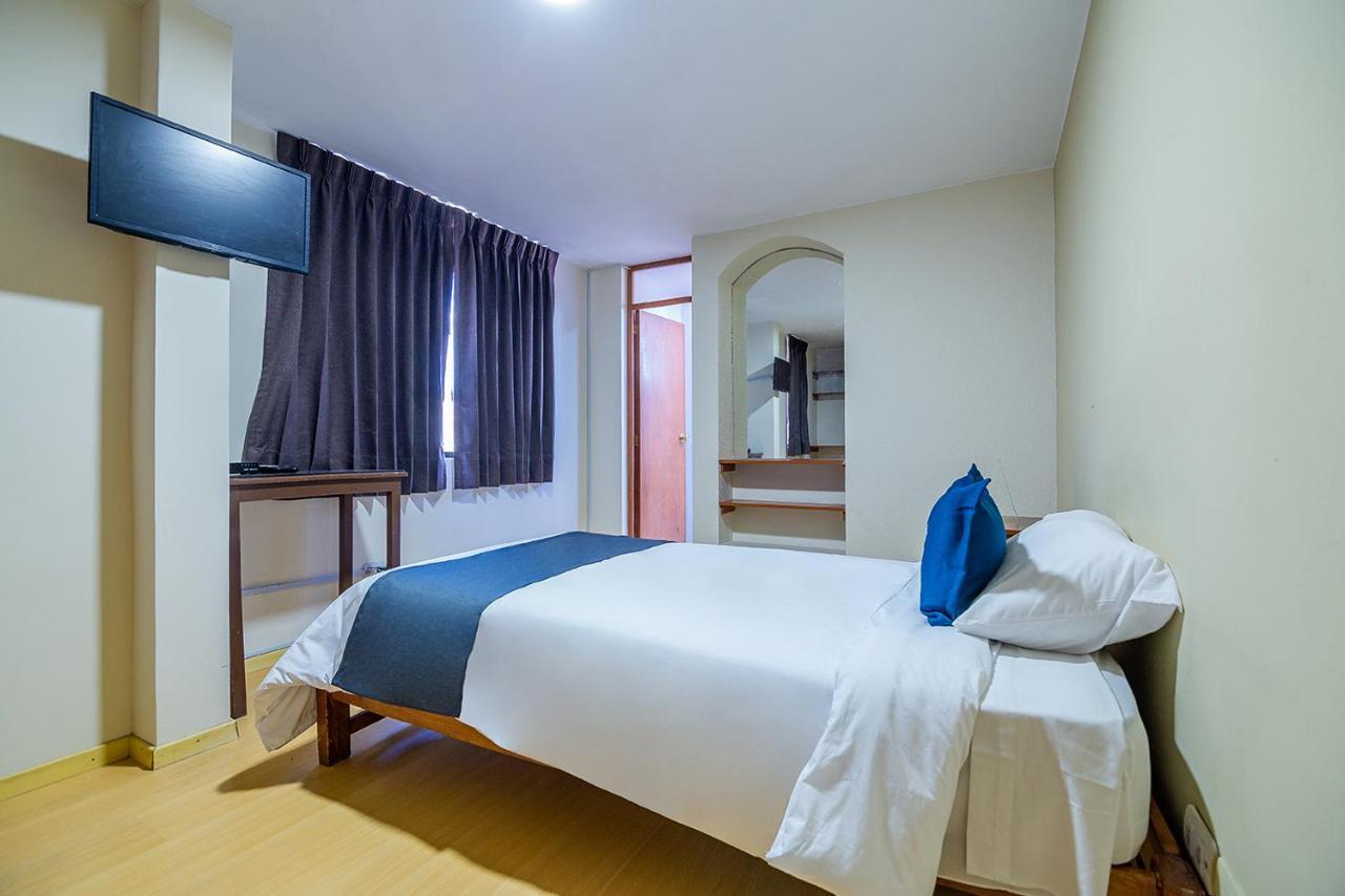 Hotel Mosna อาเรกิปา ภายนอก รูปภาพ