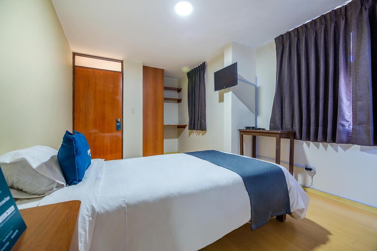 Hotel Mosna อาเรกิปา ภายนอก รูปภาพ